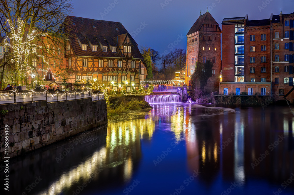 Fototapeta premium Wasserviertel Lüneburg Advent Lichter