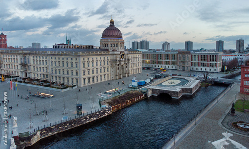 Foto Aerial view on Humboldt Forum  building  on so named Museumsinsel- Museum island
