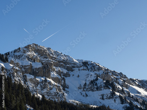 roche parstire en beaufortain, secteur arêches en hiver