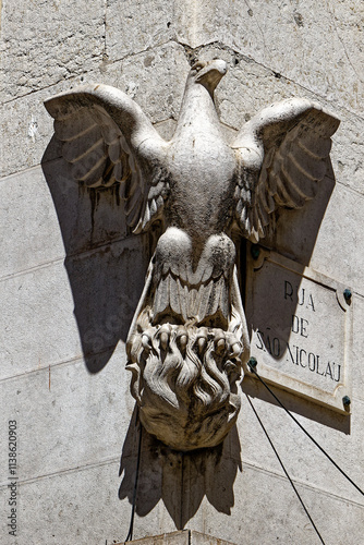 Obraz na płótnie Adler-Skulptur w salonie