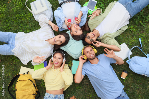 Group of students with head...
