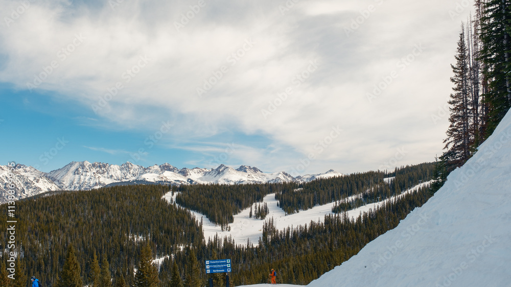 Fototapeta premium vail ski resort in rocky mountains