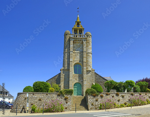 Obraz na płótnie Eglise Saint Pierre, Pleudaniel. The church is located in the commune of Pleudaniel, in the Côtes-d'Armor department, in the Brittany region, France w salonie