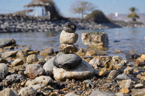 Foto stones on the shores of the Sea Of Galilee