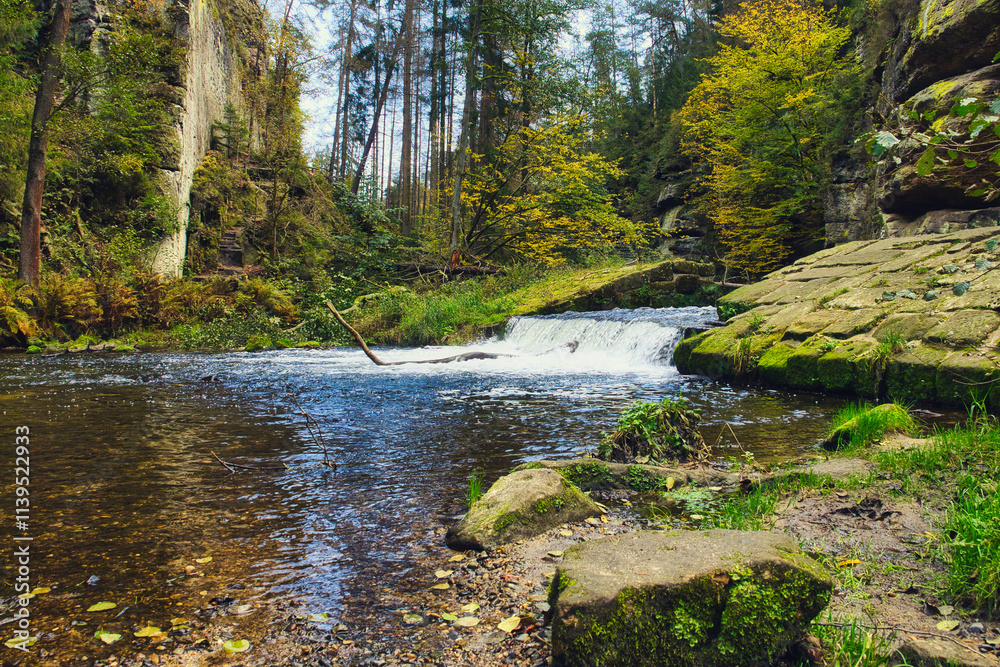 Gebirge - Sächsische Schweiz - Böhmische Schweiz - Bohemian Switzerland - Czech Republic - National Park - Sandstone - Elbsandsteingebirge - Tschechien - Europa - Hintergrund - Natur - Landschaft	