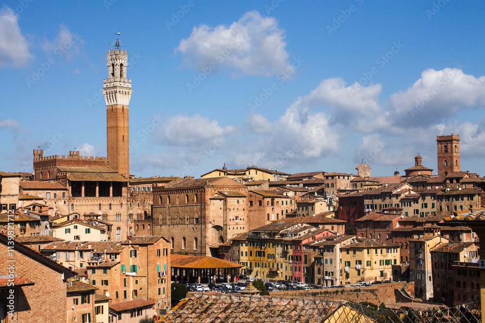 Obraz premium view of Siena in Tuscany
