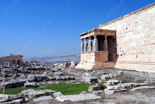 Erechtheion, Tempel auf der Akropolis mit den Karyatiden, Athen, Griechenland, Europa, Antike, Architektur, alt, Bauwerk photo