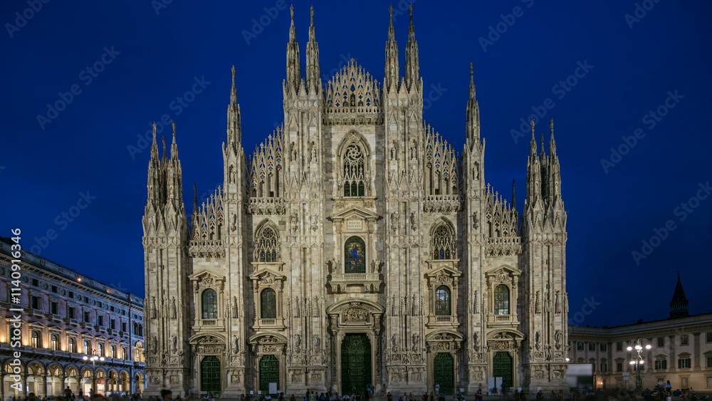 Fototapeta premium Milan Cathedral day to night timelapse Duomo di Milano is the gothic cathedral church of Milan, Italy.