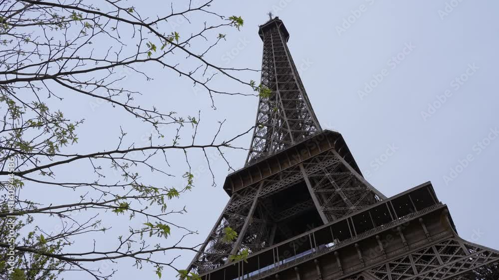 eiffel tower city