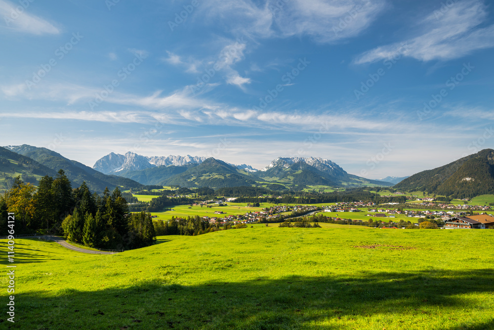 Wilder und Zahmer Kaiser vom Moserberg, Kössen, Kaiserwinkl, Tirol, Österreich Wilder und Zahmer Kaiser vom Moserberg, Kössen, Kaiserwinkl, Tirol, Österreich