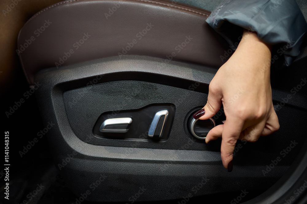 Positioning car seat by hand for optimal comfort and ergonomic support while driving Positioning car seat by hand for optimal comfort and ergonomic support while driving