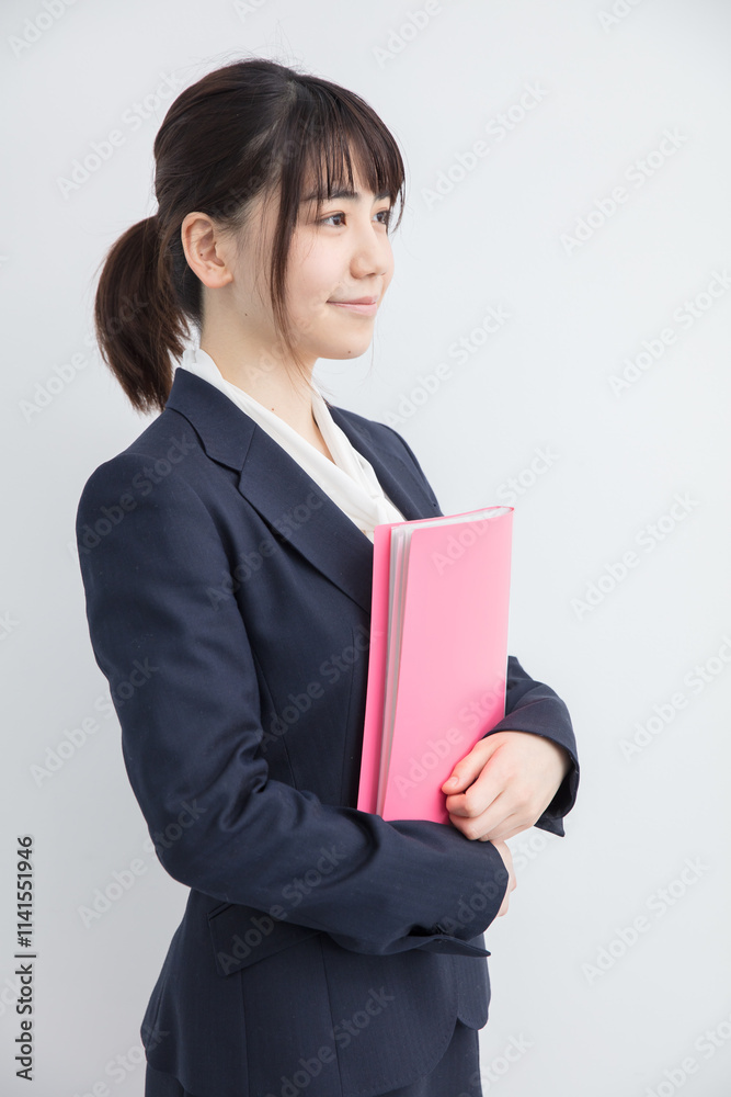 スーツの女性 スーツの女性