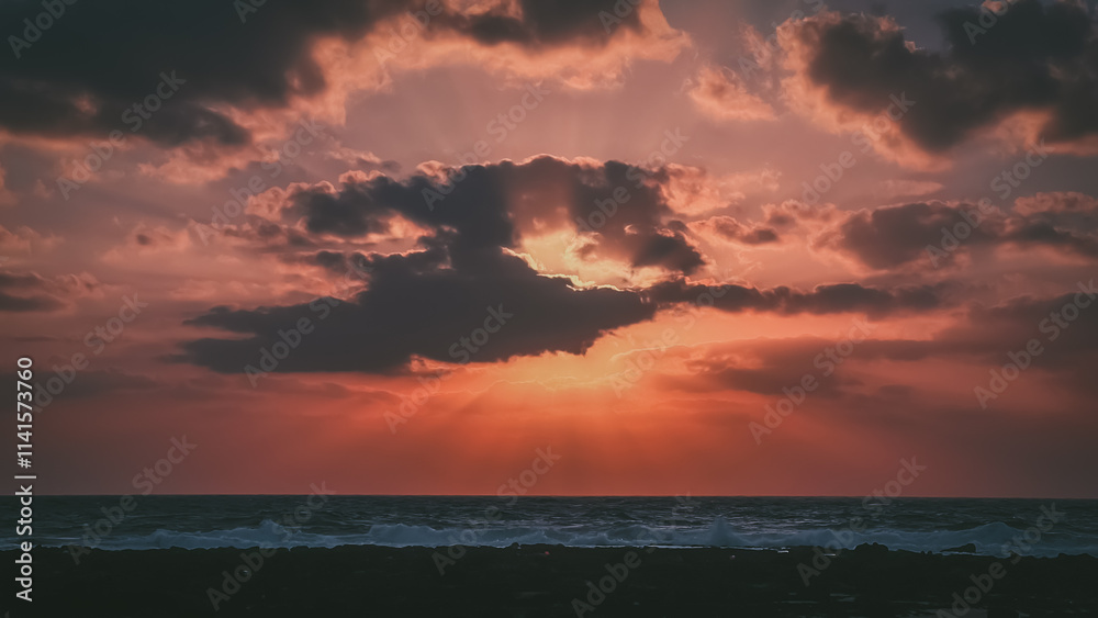 Naklejka premium sunset over the sea