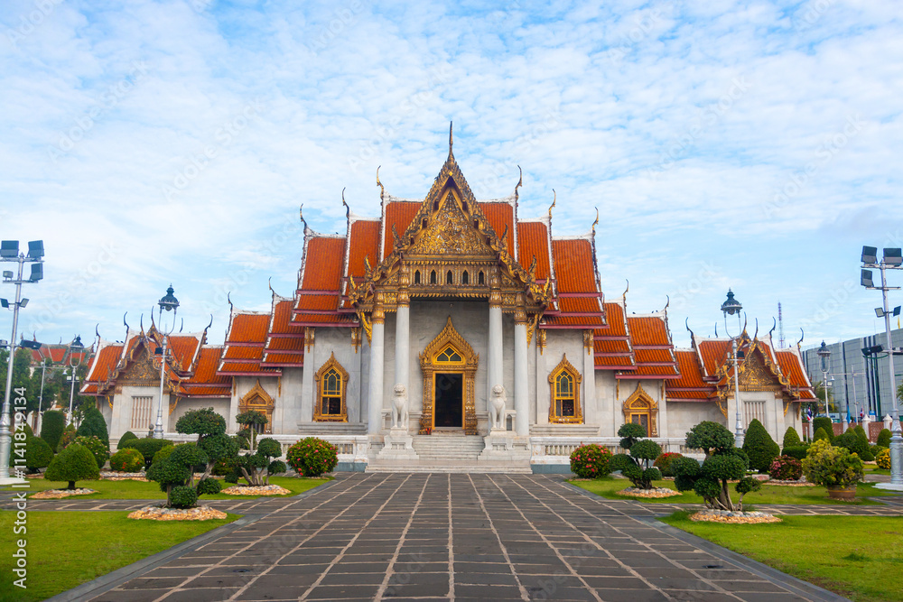 Wat Benchamabophit Dusitvanaram is a Buddhist temple in Dusit District of Bangkok, Thailand. Also known as the Marble Temple, it is one of Bangkok's best-known temples and a major tourist attraction Wat Benchamabophit Dusitvanaram is a Buddhist temple in Dusit District of Bangkok, Thailand. Also known as the Marble Temple, it is one of Bangkok's best-known temples and a major tourist attraction