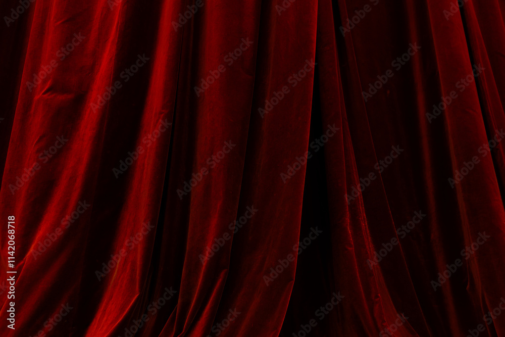 Fototapeta premium Red curtain in theatre background