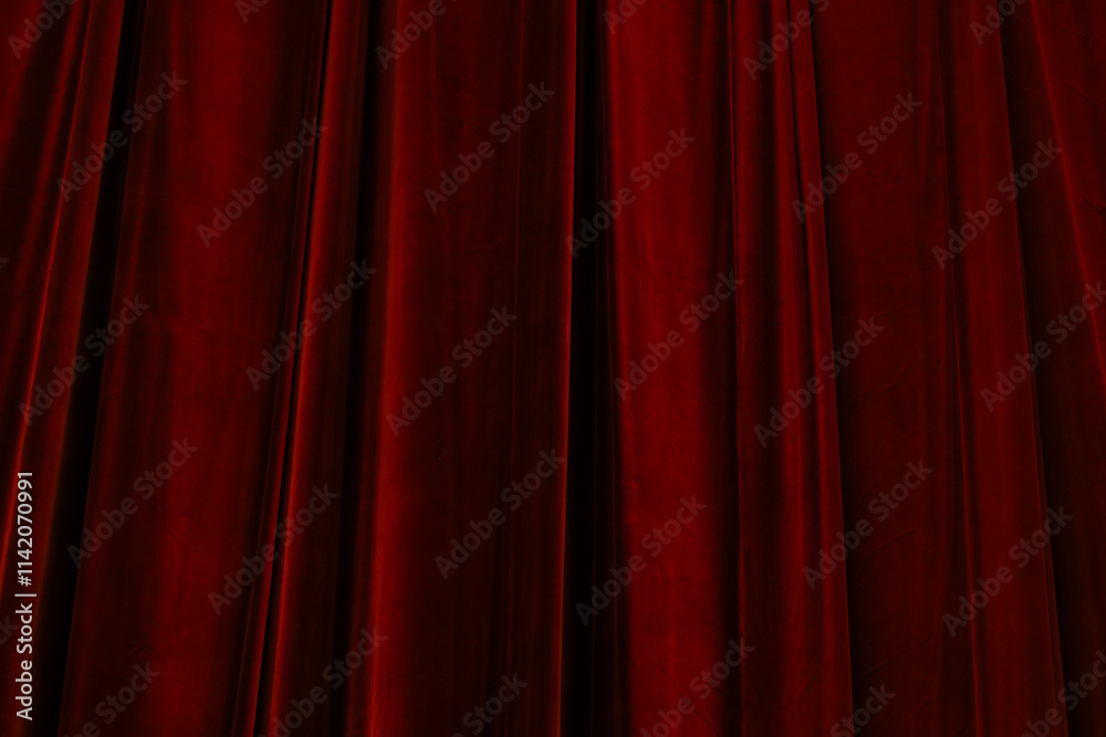 Fototapeta premium Red curtain in theatre background