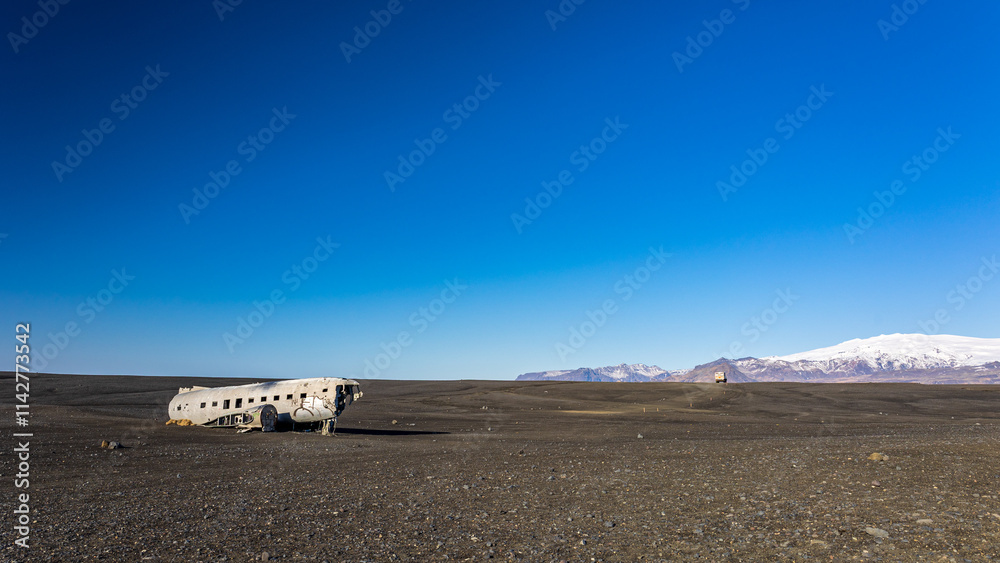 Road to wrecked plane in Iceland