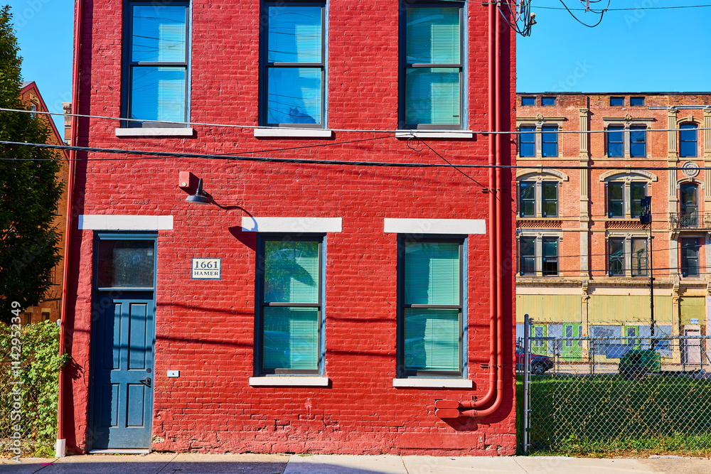Red Brick Facade 1661 Hamer Urban Motion Eye-Level Red Brick Facade 1661 Hamer Urban Motion Eye-Level