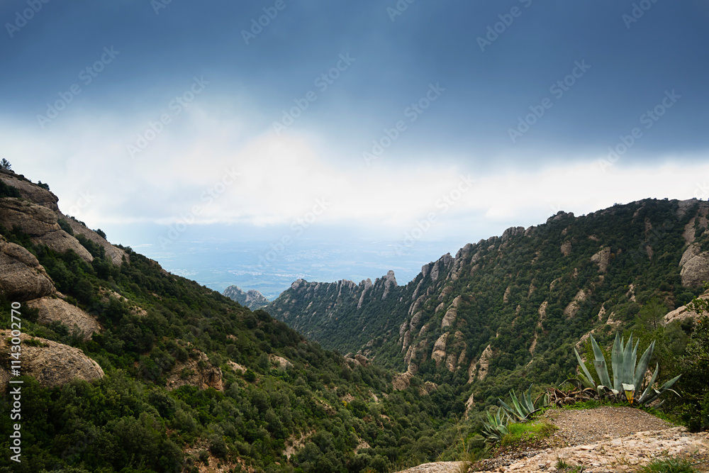 Obraz premium Summer mountain landscape in Montserrat, Spain.