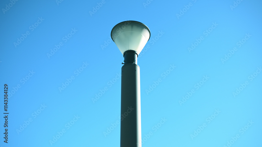 街灯と青空