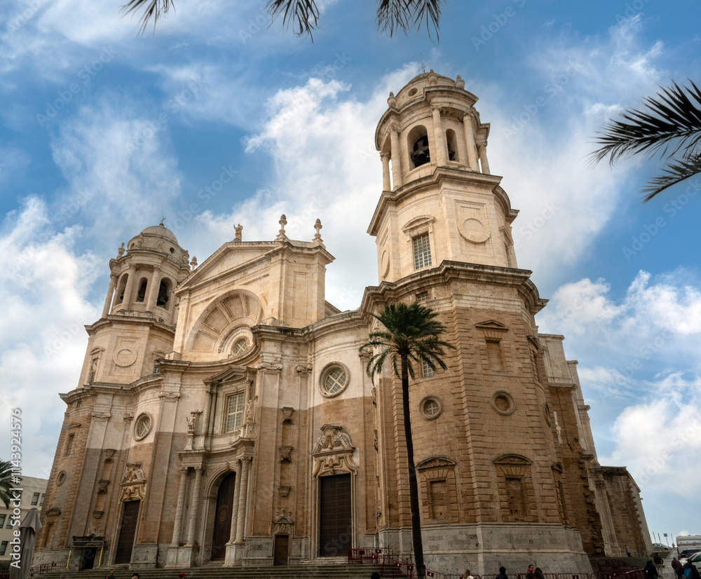 Side view of the iconic cathedral of Cadiz (Catedral de Cádiz), Andalusia (Andalucía), Spain Side view of the iconic cathedral of Cadiz (Catedral de Cádiz), Andalusia (Andalucía), Spain