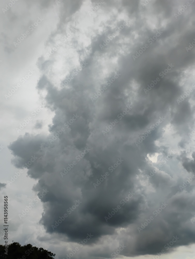 Obraz premium storm clouds over the storm