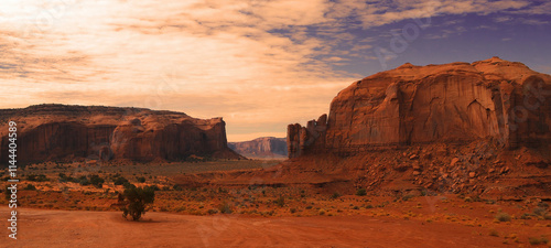 Wallpaper Mural Monument Valley Arizona USA Navajo Nation Torontodigital.ca