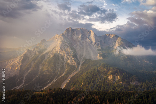 Obraz na płótnie The Dolomites Mountains in Northern Italy w salonie