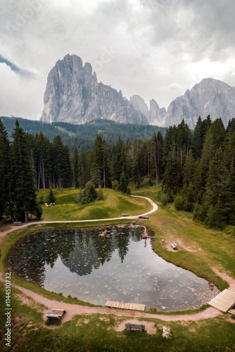 Obraz na płótnie Alpe di Siusi in the Italian Dolomites w salonie