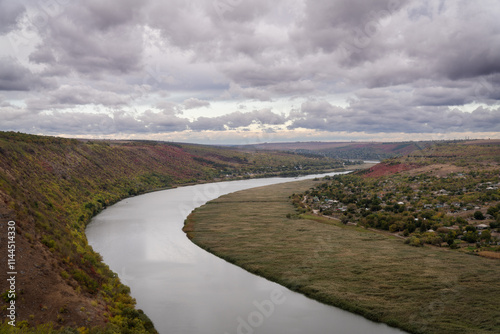 Obraz na płótnie Border River of Moldova and Transnistria w salonie