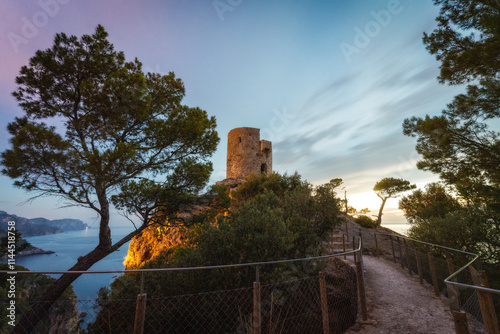 Obraz na płótnie Verger Tower on the Majorca Coastline Spain w salonie
