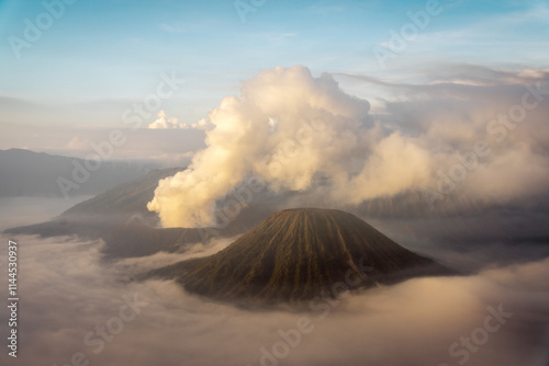 Obraz na płótnie Mount Bromo Volcano on Java Indonesia w salonie