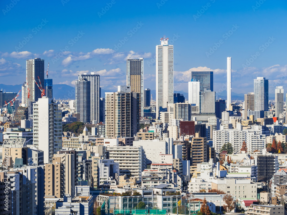 東京 池袋の高層ビル群