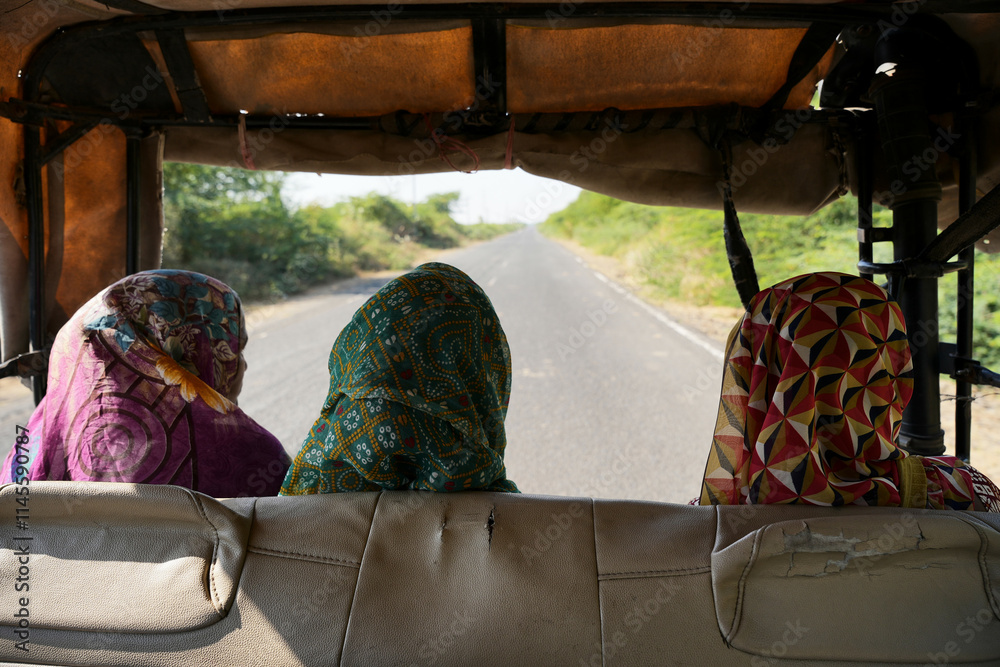 On board a tuk-tuk: local scene in Bhuj