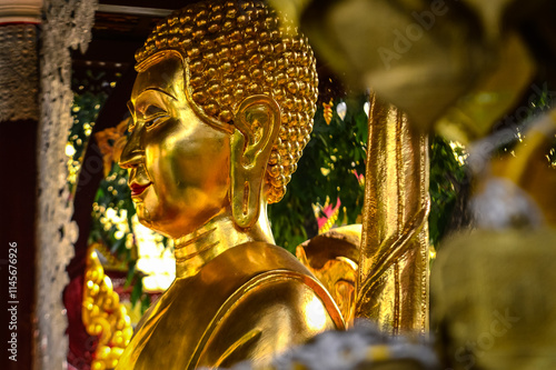 Photography Golden Buddha, Buddhist symbols at Watsridonmoon, symbols of Buddhism, Southeast