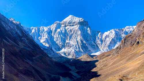 Tableau sur toile The Brahma Parvat, the mountain dedicated to the Hindu God of Creation,Lord Brahma, Uttarakhand, India