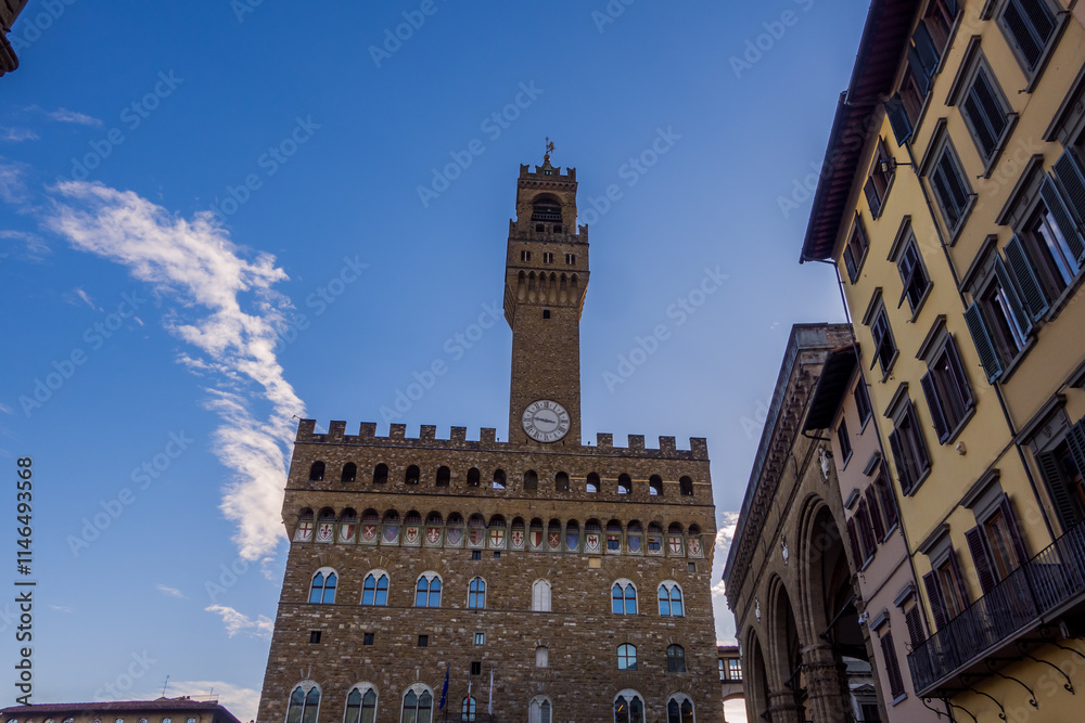 Fototapeta premium Low-angle view of the Palazzo Vecchio in Florence, Italy