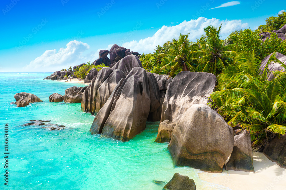 Anse Source D'Argent - the most beautiful beach of Seychelles. La Digue Island, Seychelles