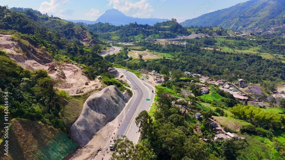 Video aéreo realizado con drone sobre la nueva vía que pertenece a la 