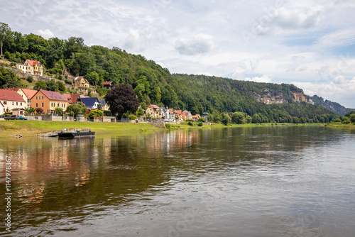 Elblandschaft Elbe bei Bad Schandau photo