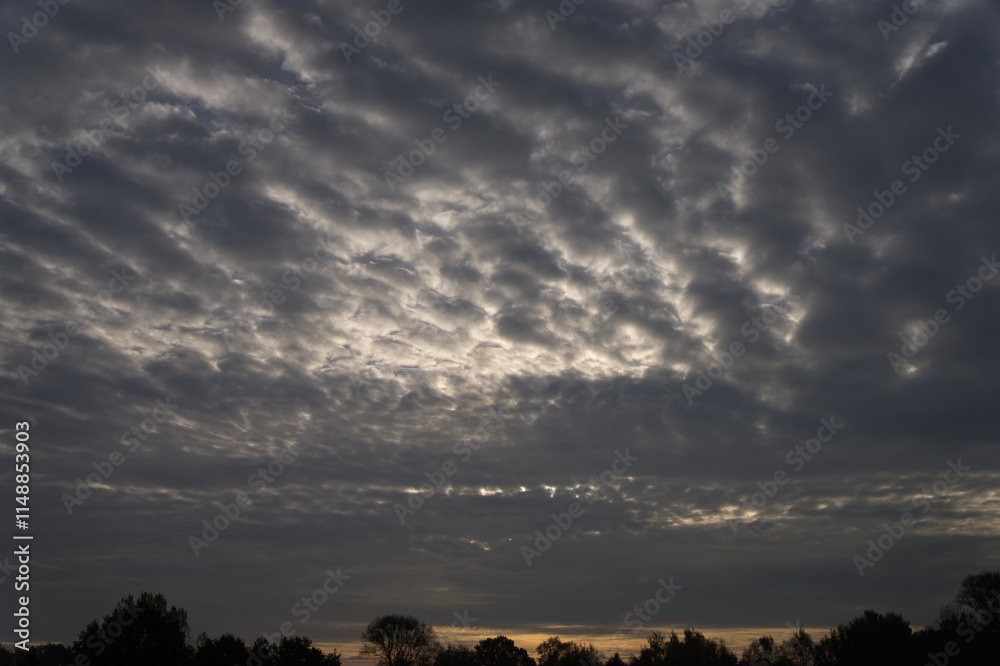 Obraz premium bewölkter Abendhimmel