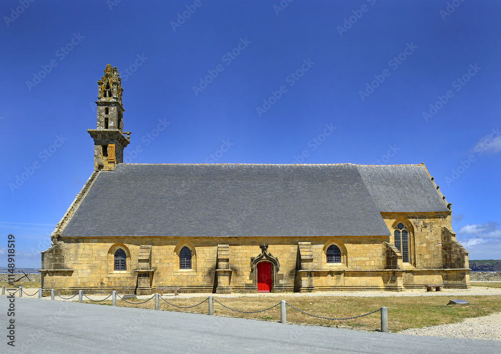Camaret-sur-Mer, Chapel Notre Dame de Rocamadour. The current chapel was built in 1610-1683 in yellow stone of Logonna. Brittany, France