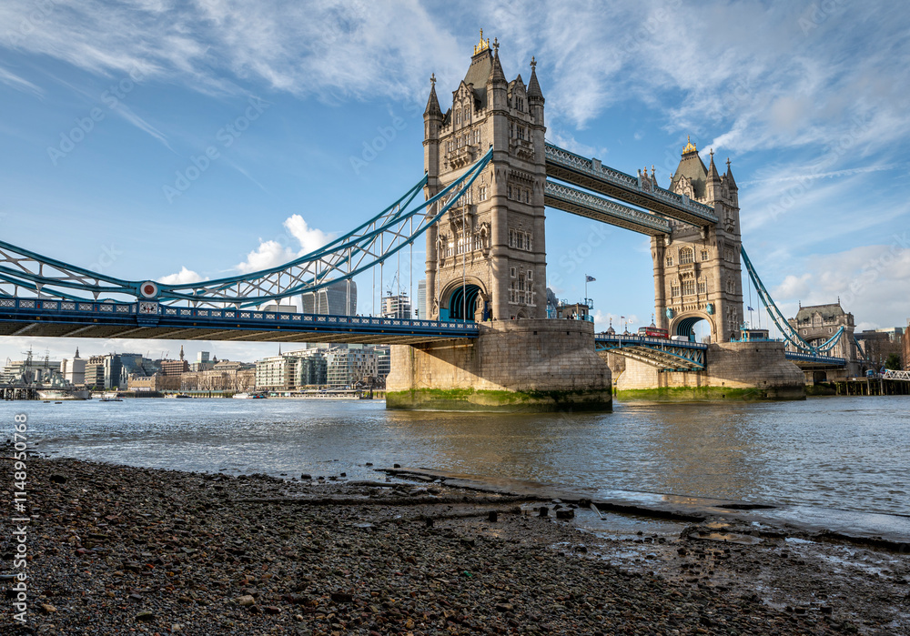 Obraz premium Tower bridge in London. The Tower Bridge is a suspension bridge with a total length of 244 metres. London. UK.