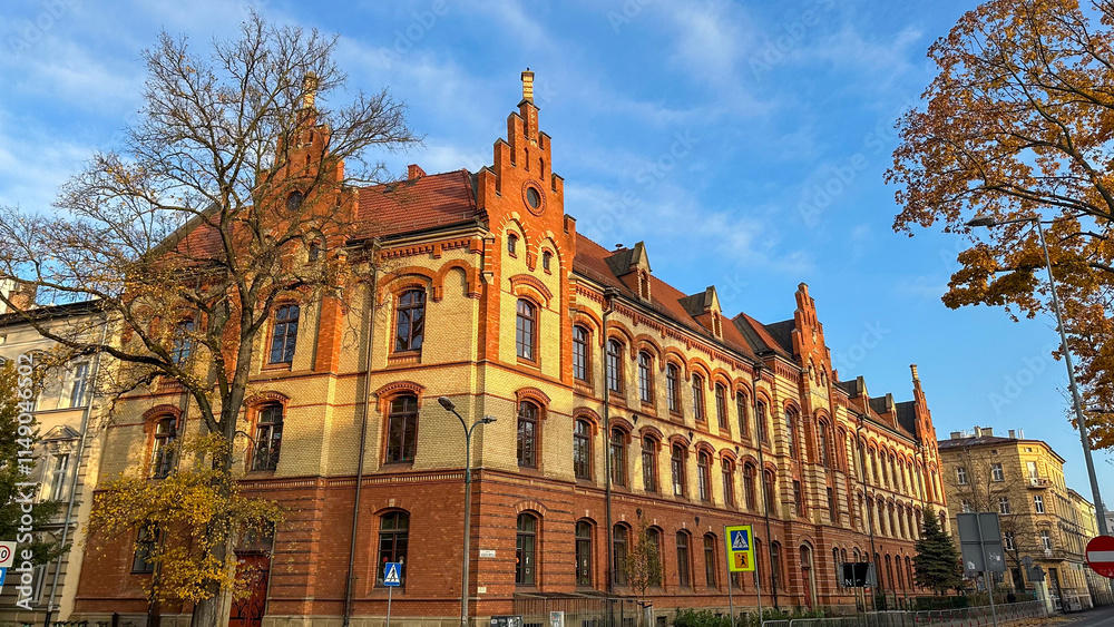 Obraz premium Krakow Old Town St. Mary's Basilica Main Market Square St Florians gate and Barbakan Royal Castle St. Joseph's Church