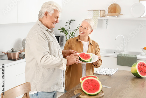 Mature couple with cut wate...