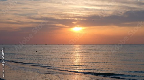 sunset in the sea 2021 2019 2018 2017 2023 srtir photo