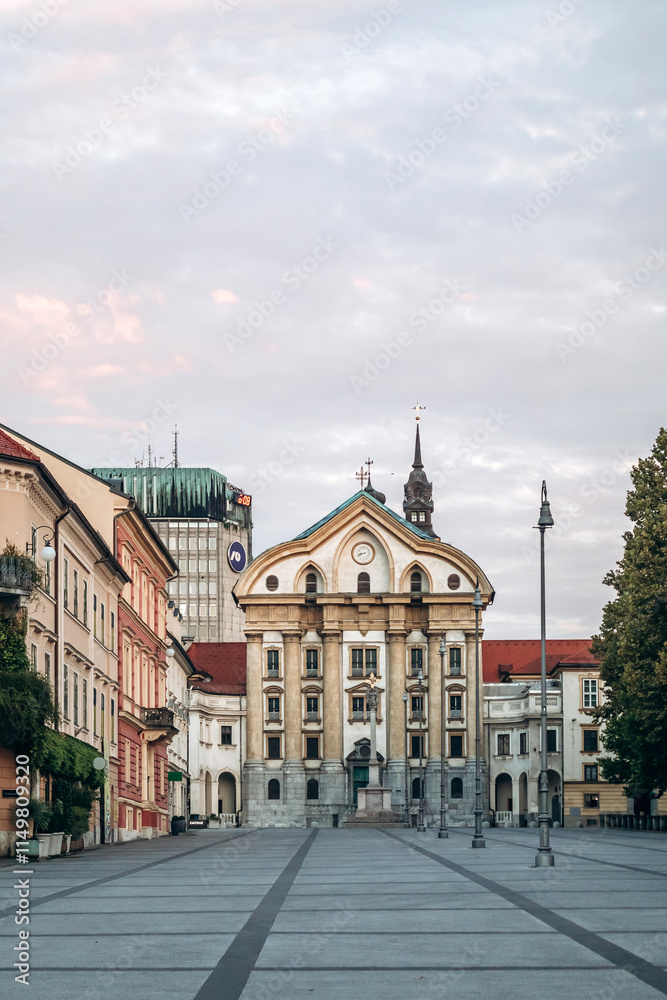 Naklejka premium Ljubljana, Slovenia - 14 August 2024: Congress Square, one of the central squares in Ljubljana, the capital of Slovenia.