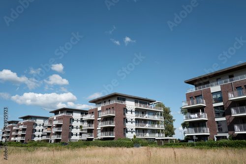 Fassade eines modernen Wohngebäudes