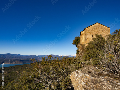 Tableau sur toile Detail of the fortified town Muro de Roda in the Fueva valley