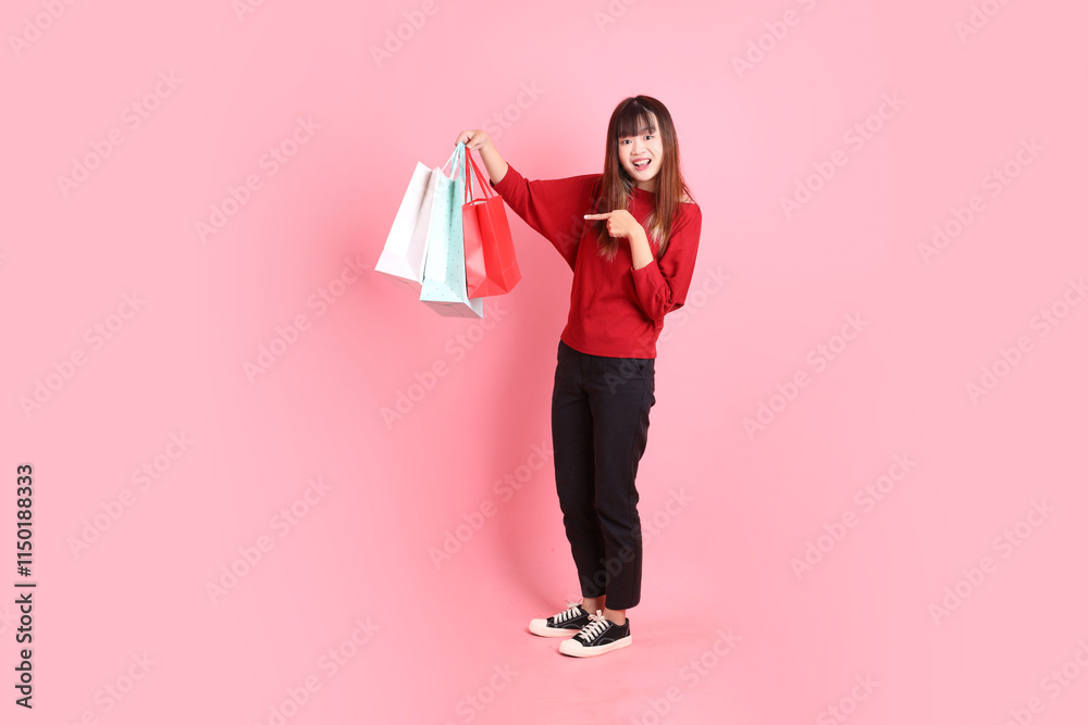 Fototapeta premium 20s woman in red t-shirt